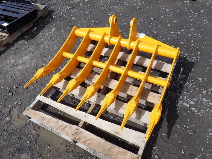 caterpillar-305-image-1