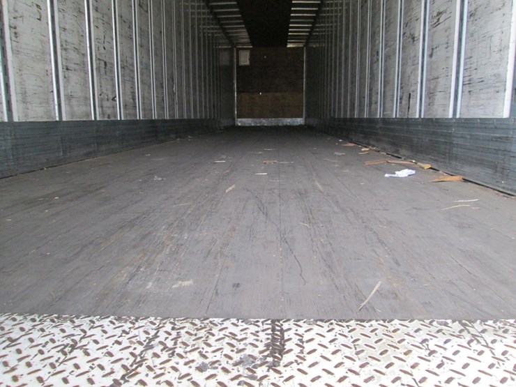 2007-utility-4000dx-image-15