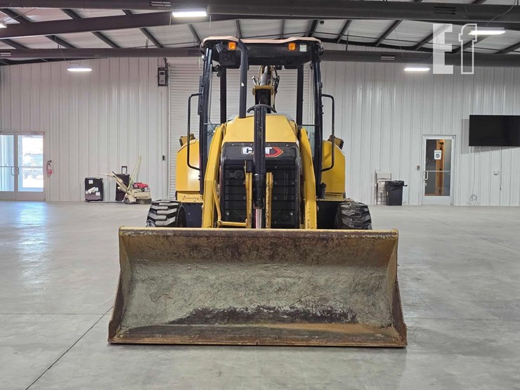 2022-caterpillar-416-image-7