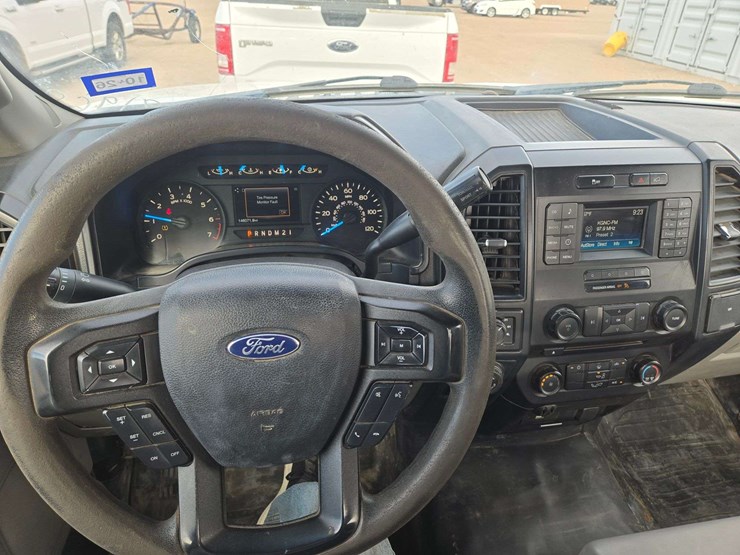 2017-ford-f150-xl-image-12