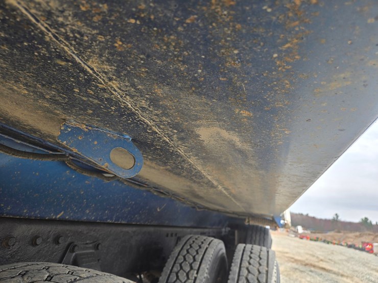 1991-peterbilt-357-image-23