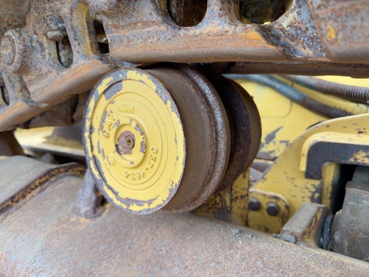 2016-caterpillar-d6k2-xl-image-23