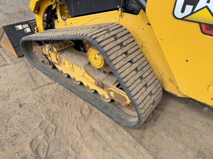 2021-caterpillar-289d3-image-15