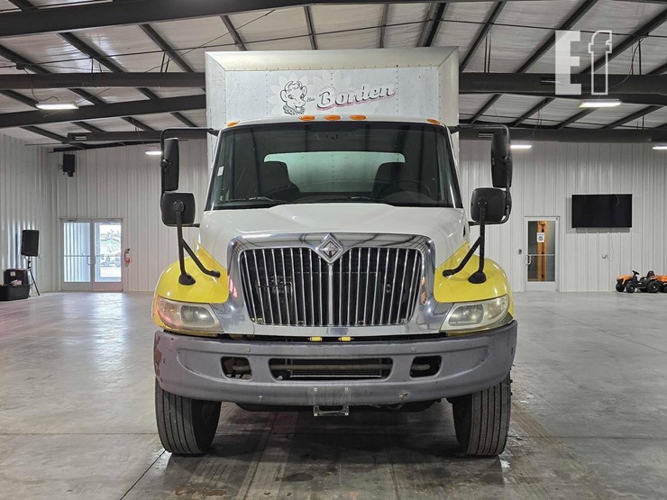 2007-international-durastar-4300-image-7