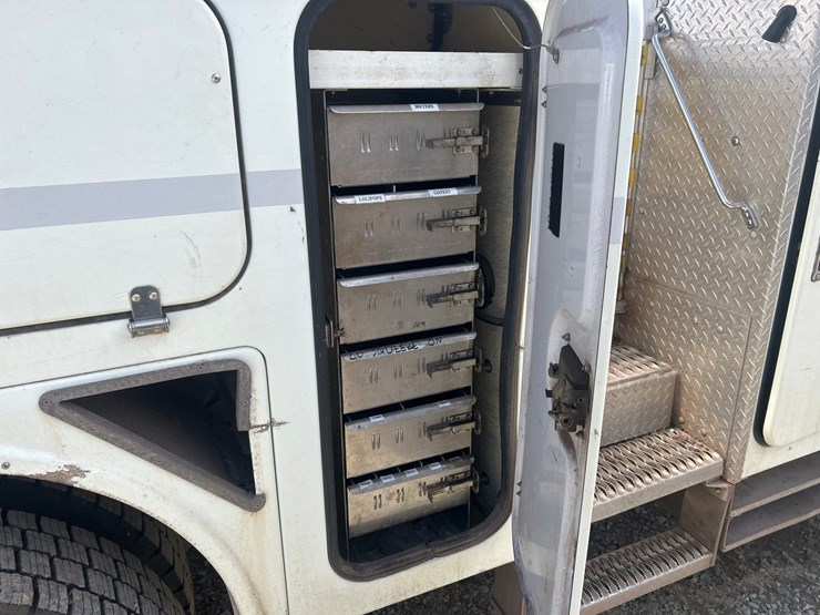 2014-international-4400-sba-image-34