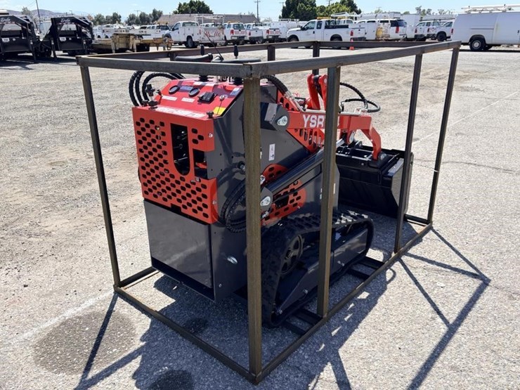 2026-agt-ysrt14-skid-steer-loader-image-3