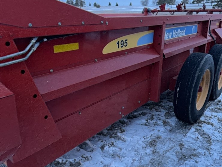 new-holland-195-image-13