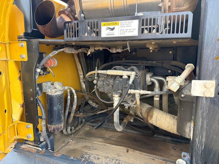 2017-kobelco-sk350-lc-9e-image-21