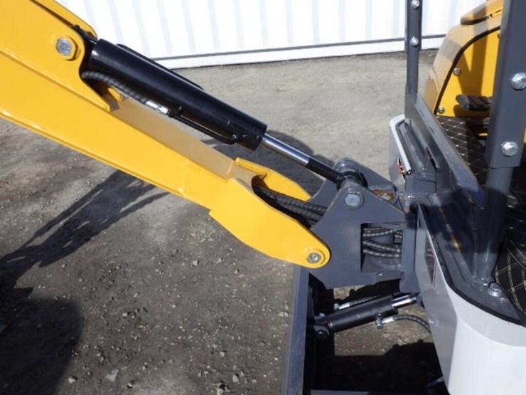 2026-sdlanch-me20-hydraulic-excavator-image-8