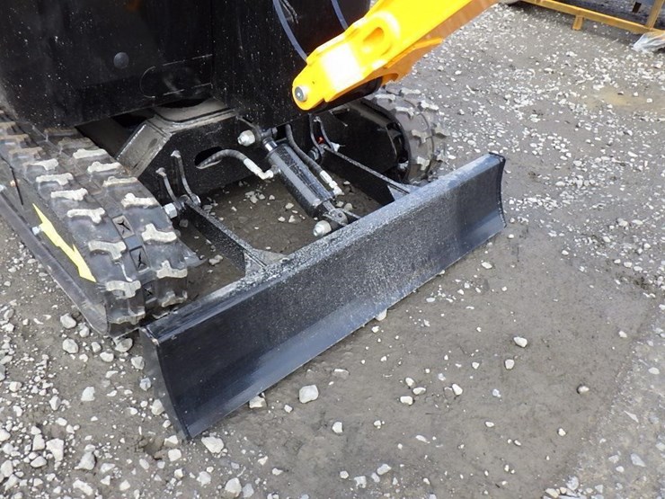 2026-vicsec-20-hydraulic-excavator-image-10