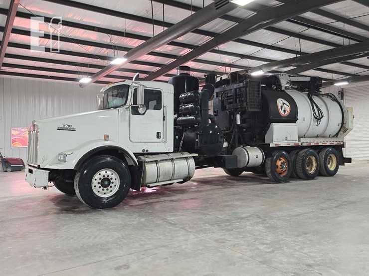 2014-kenworth-t800-image-1