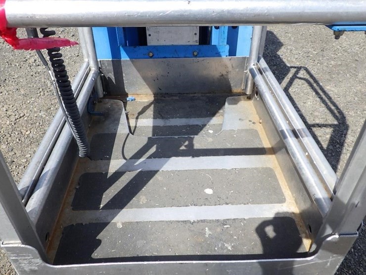 2012-genie-gr20-image-13