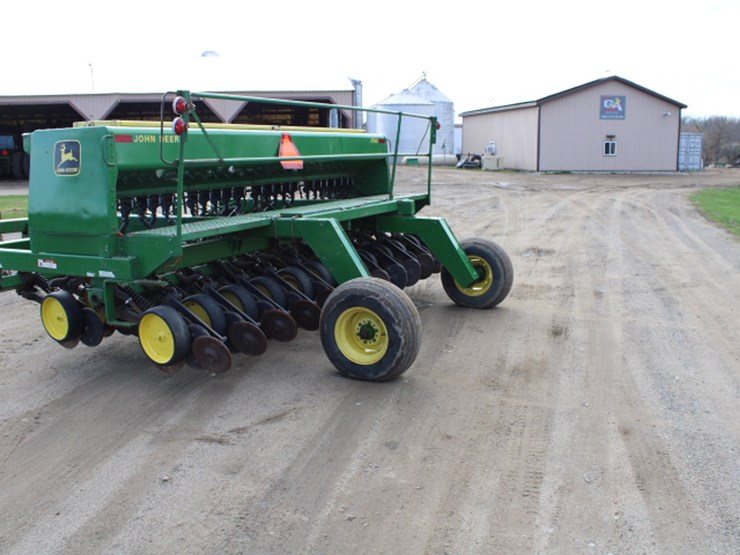 john-deere-750-image-17