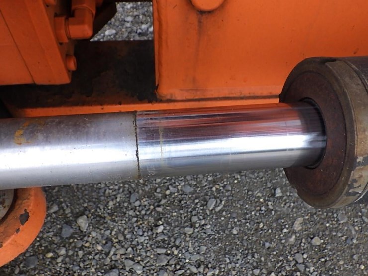 2008-jlg-800s-image-17