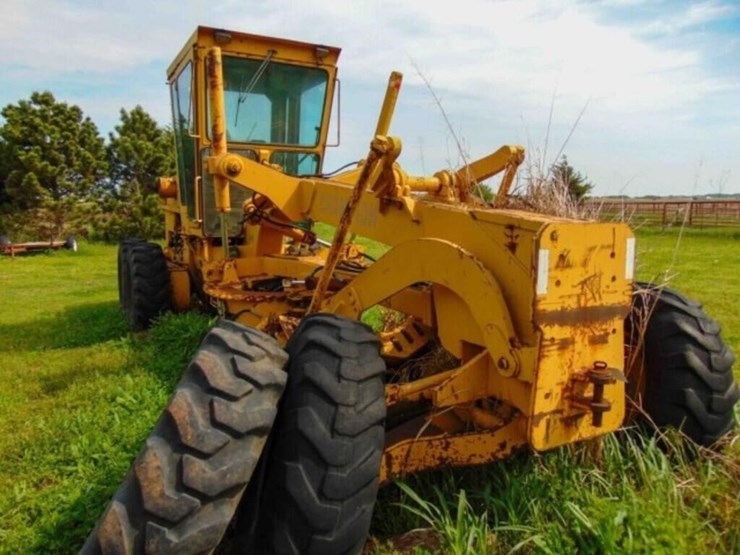 champion-road-grader-image-1