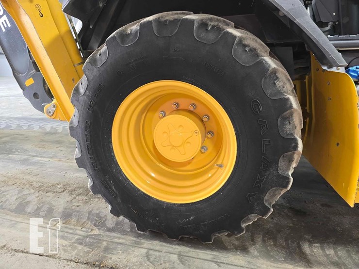 2023-deere-320-p-tier-image-31