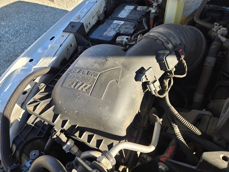 2017-massey-ferguson-8-image-45