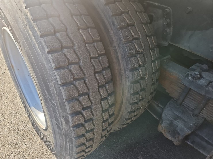 1997-international-2674-image-19