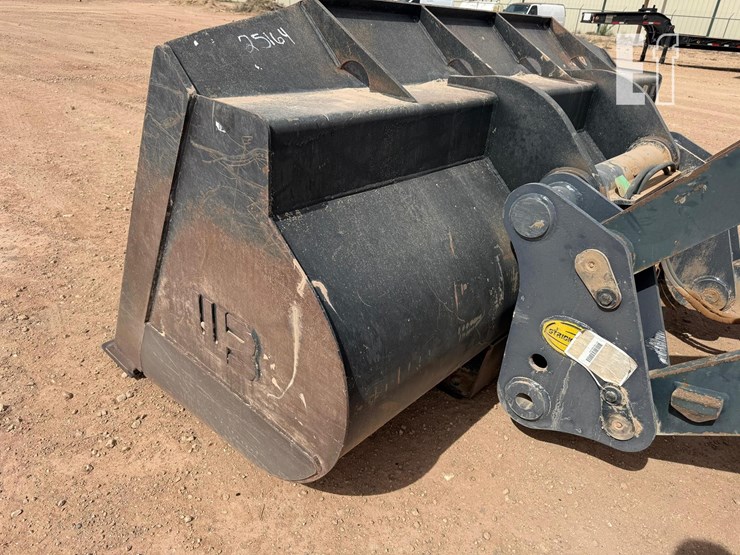 2014-hyundai-hl757tm-9a-image-13