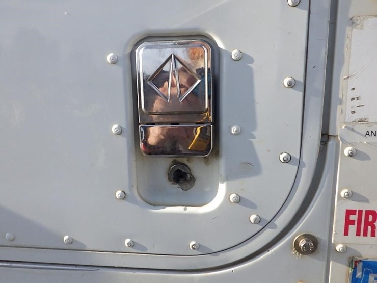 1999-international-9300-image-36