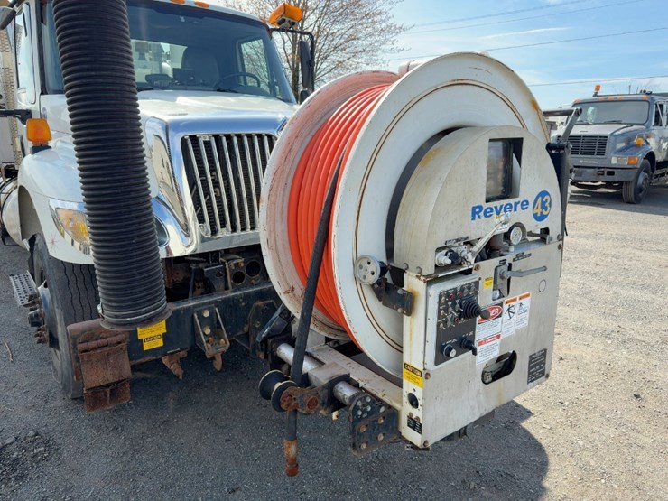 2006-international-7400-image-8