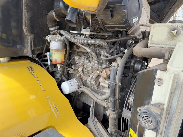 2017-yanmar-v8-image-20