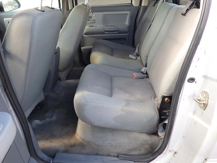 2005-dodge-dakota-image-22