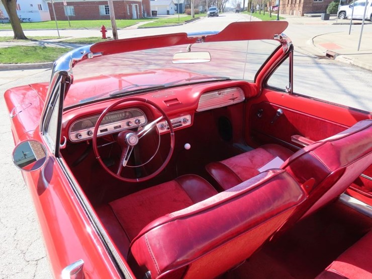 1963-chevrolet-corvair-monza-convertible-image-12