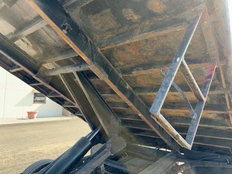 2015-ford-f350-xl-image-14