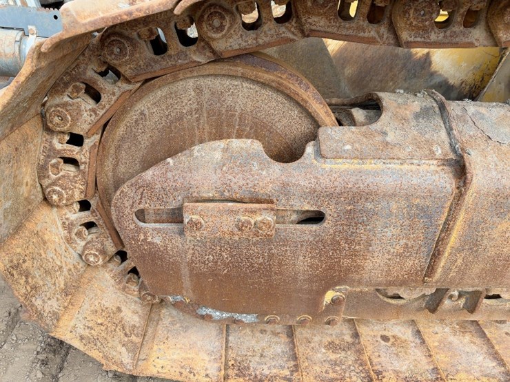 2014-deere-750k-lgp-image-26