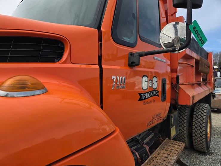 2002-international-7300-image-19