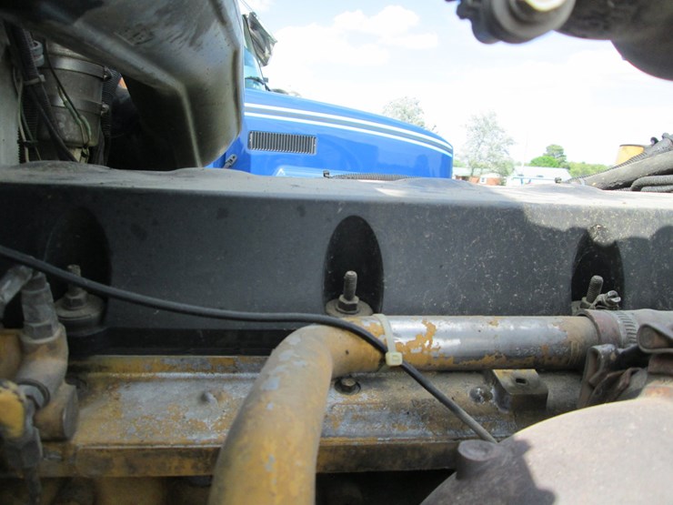 2008-peterbilt-389-image-22