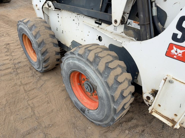 2007-bobcat-s300-image-12