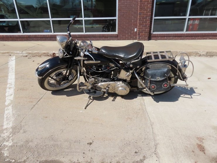 1948-harley-davidson-motorcycle-image-31
