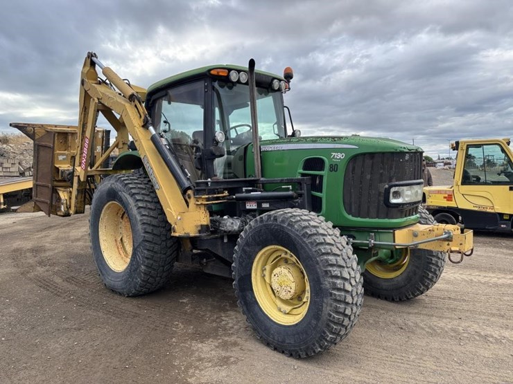2008-john-deere-7130-image-2