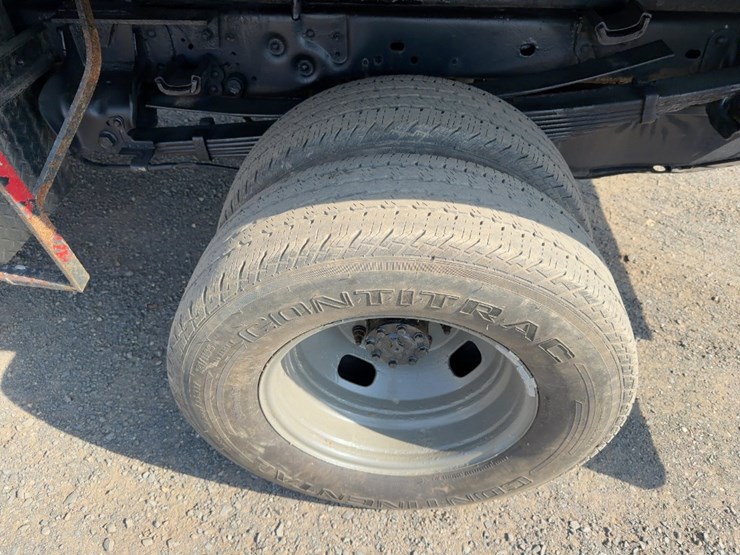 2015-ford-f350-xl-image-10