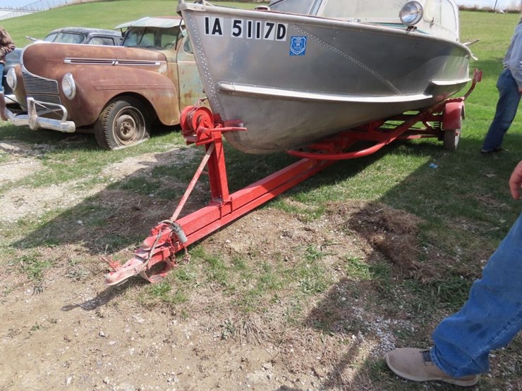 1957-9-crestliner-aluminum-boat-with-trailer-and-motor-image-11