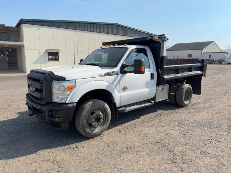 2015-ford-f350-xl-image-1