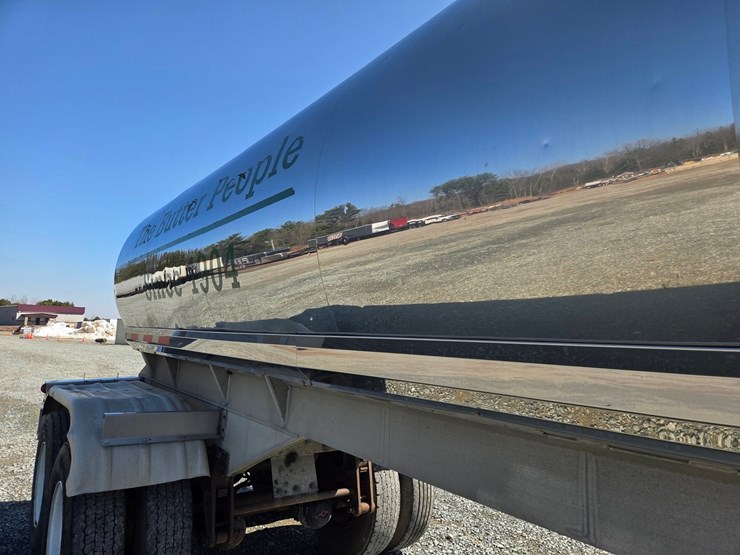 1978-walker-tanker-image-12