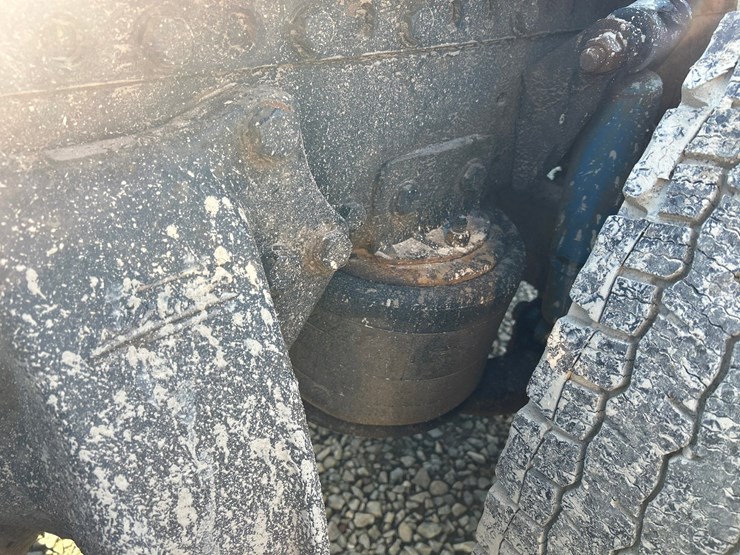 2002-massey-ferguson-8-image-35