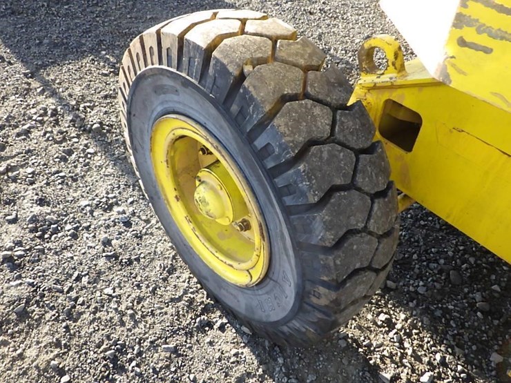 grove-telescopic-boom-lift-image-19