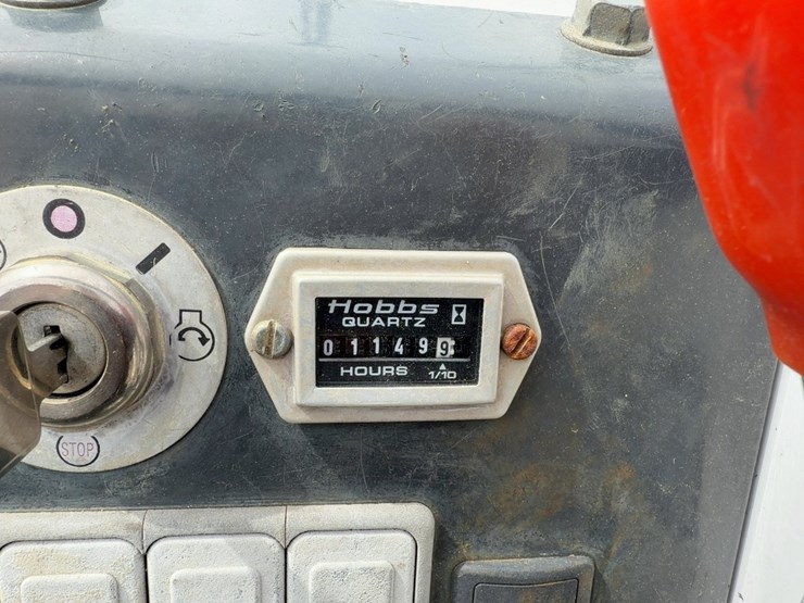 2013-bobcat-mt55-image-18