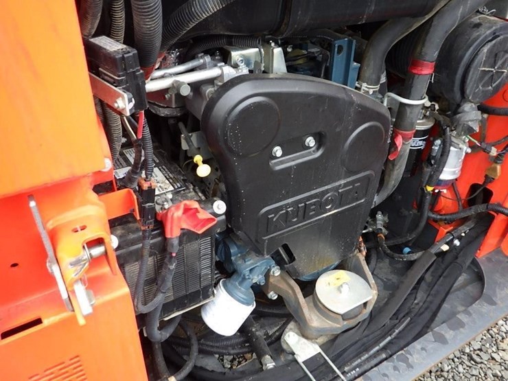 2020-kubota-ssv65-image-11