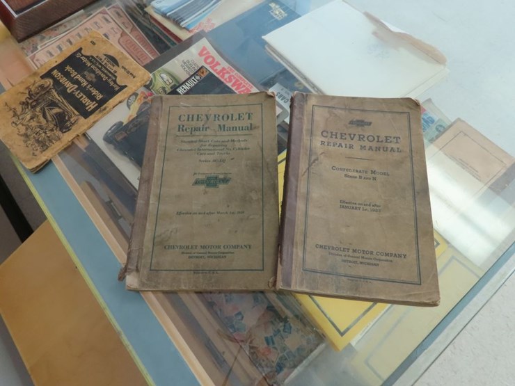 1929-and-1933-chevrolet-repair-manuals-image-1