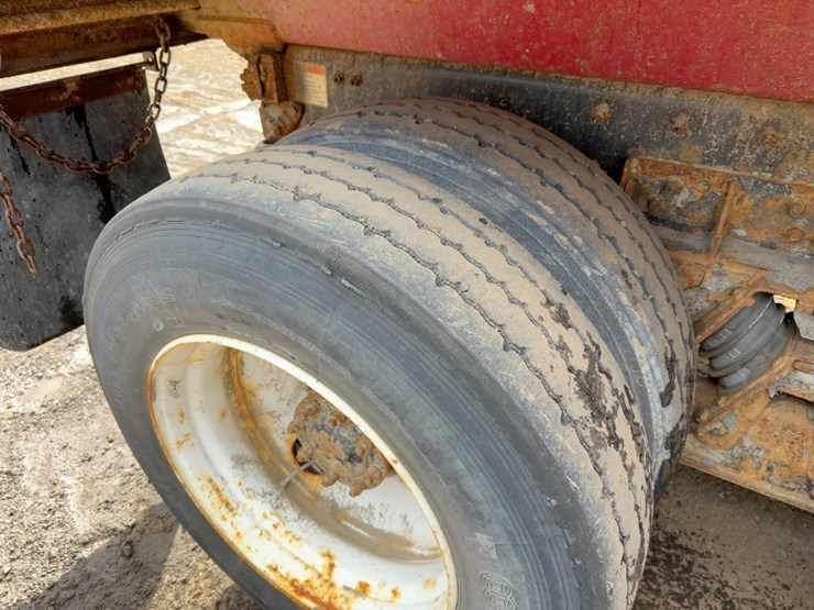 2008-sterling-lt9500-image-16