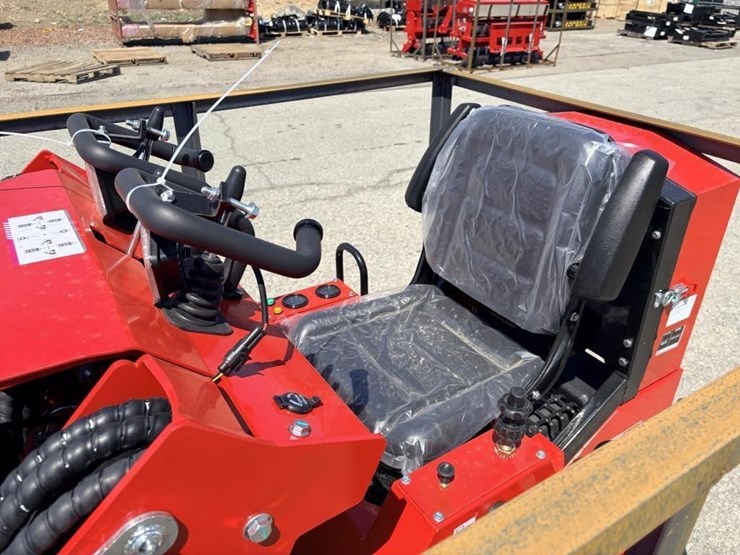 2026-agt-sda-140t-crawler-loader-image-8