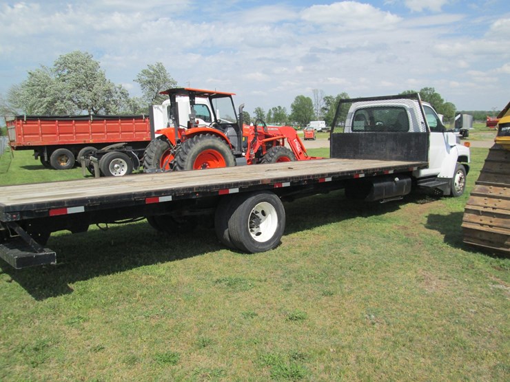#46152-•-2005-chevrolet-s/a-single-cab-flatbed-truck-1gdg5c1e75f902740-image-3