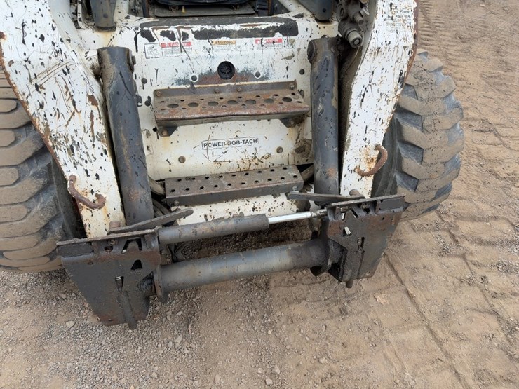 2007-bobcat-s300-image-8