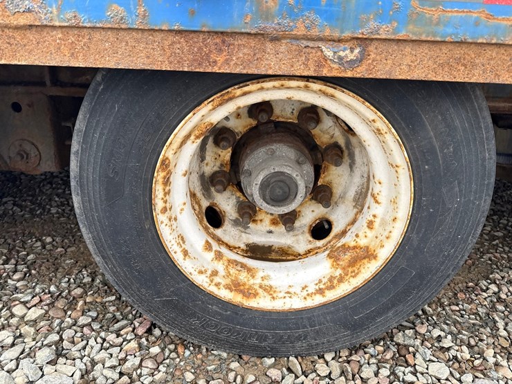 2018-massey-ferguson-8-image-26