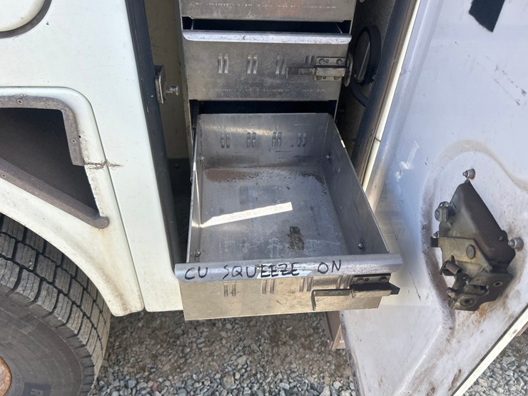 2014-international-4400-sba-image-35